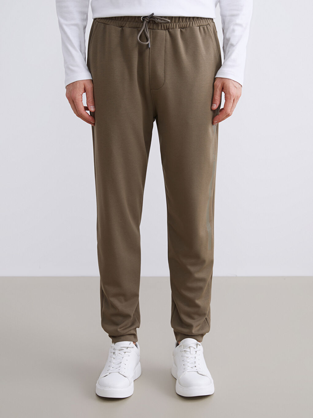 Haki Standart Kalıp Erkek Jogger Eşofman Altı-1