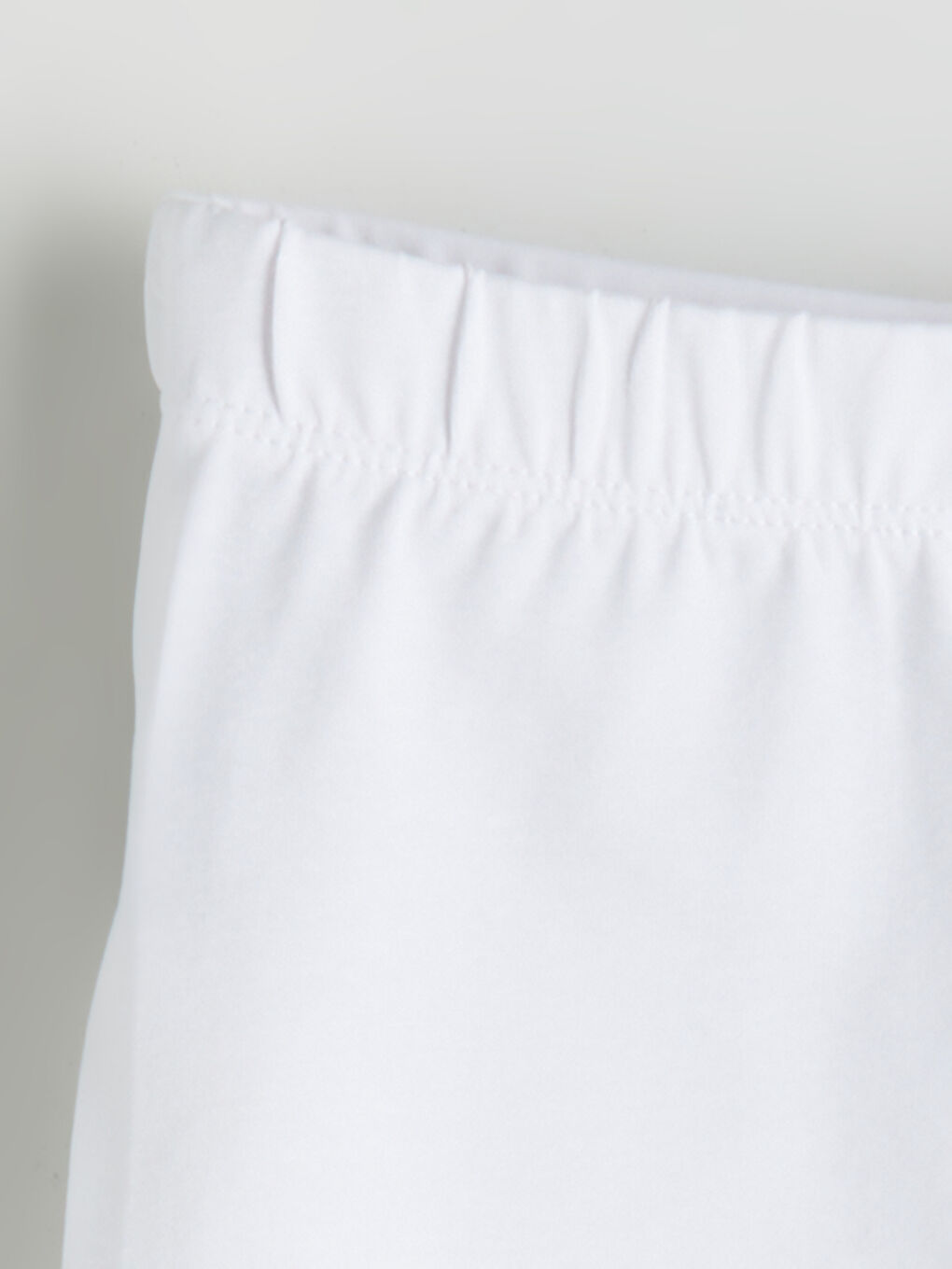 Beyaz Beli Lastikli Kız Çocuk Kısa Tayt-2
