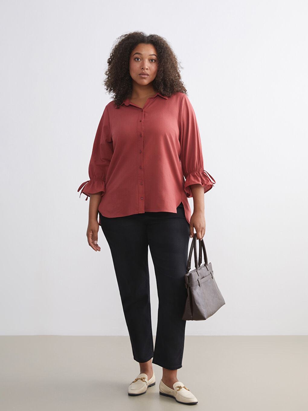 Kahverengi Regular Fit Fırfırlı Kadın Gömlek-5