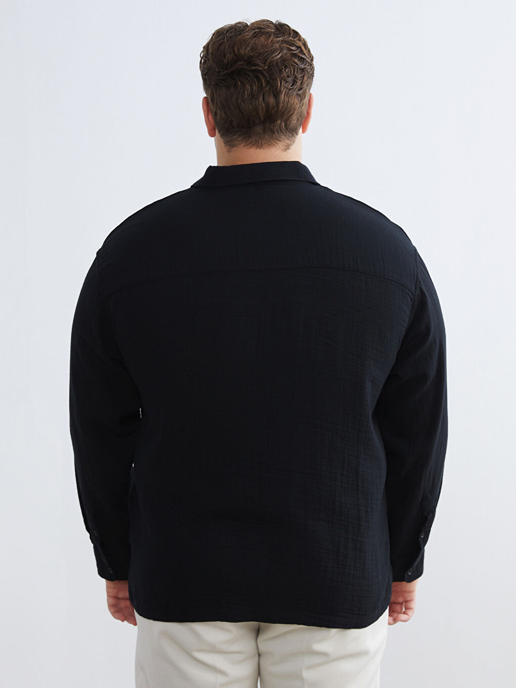 Siyah Büyük Beden Rahat Kalıp Uzun Kollu Müslin Erkek Gömlek-7