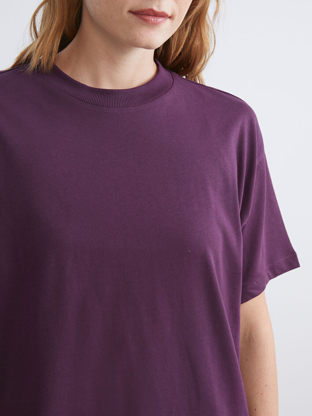 Mor Dik Yaka Kadın Tişört-2