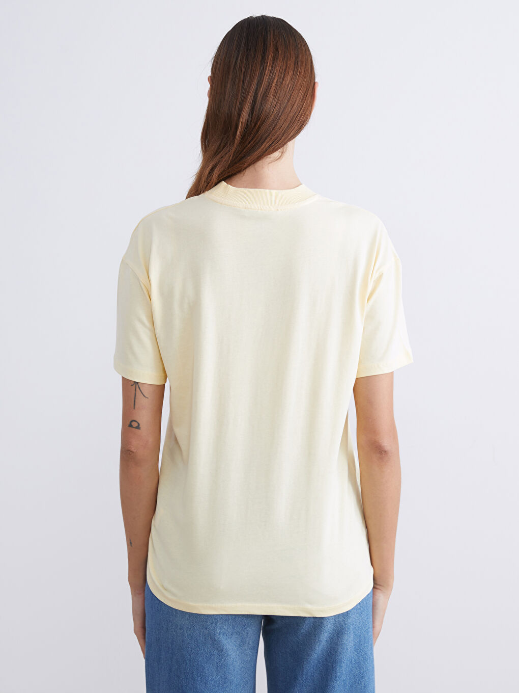 Sarı Bisiklet Yaka Baskılı Kadın Tişört-3