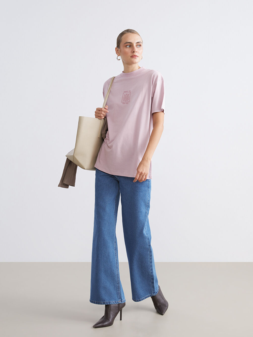 Crew Neck Printed Women's T-Shirt-1