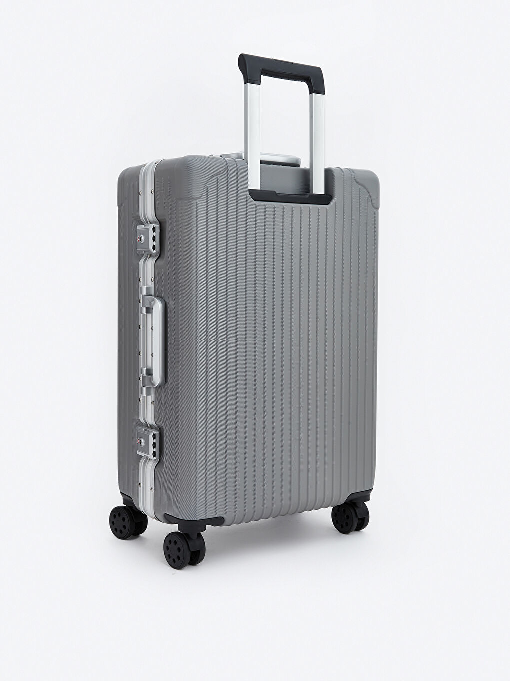 Gri Kilit Detaylı Orta Boy Valiz-1