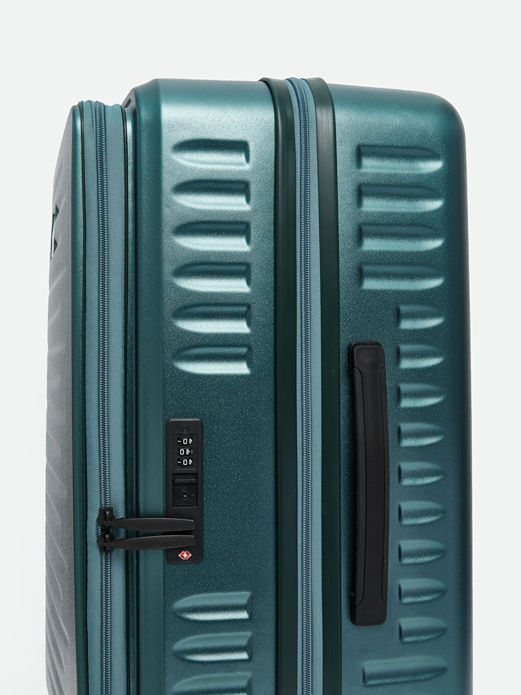 Yeşil Kilit Detaylı Orta Boy Valiz-3