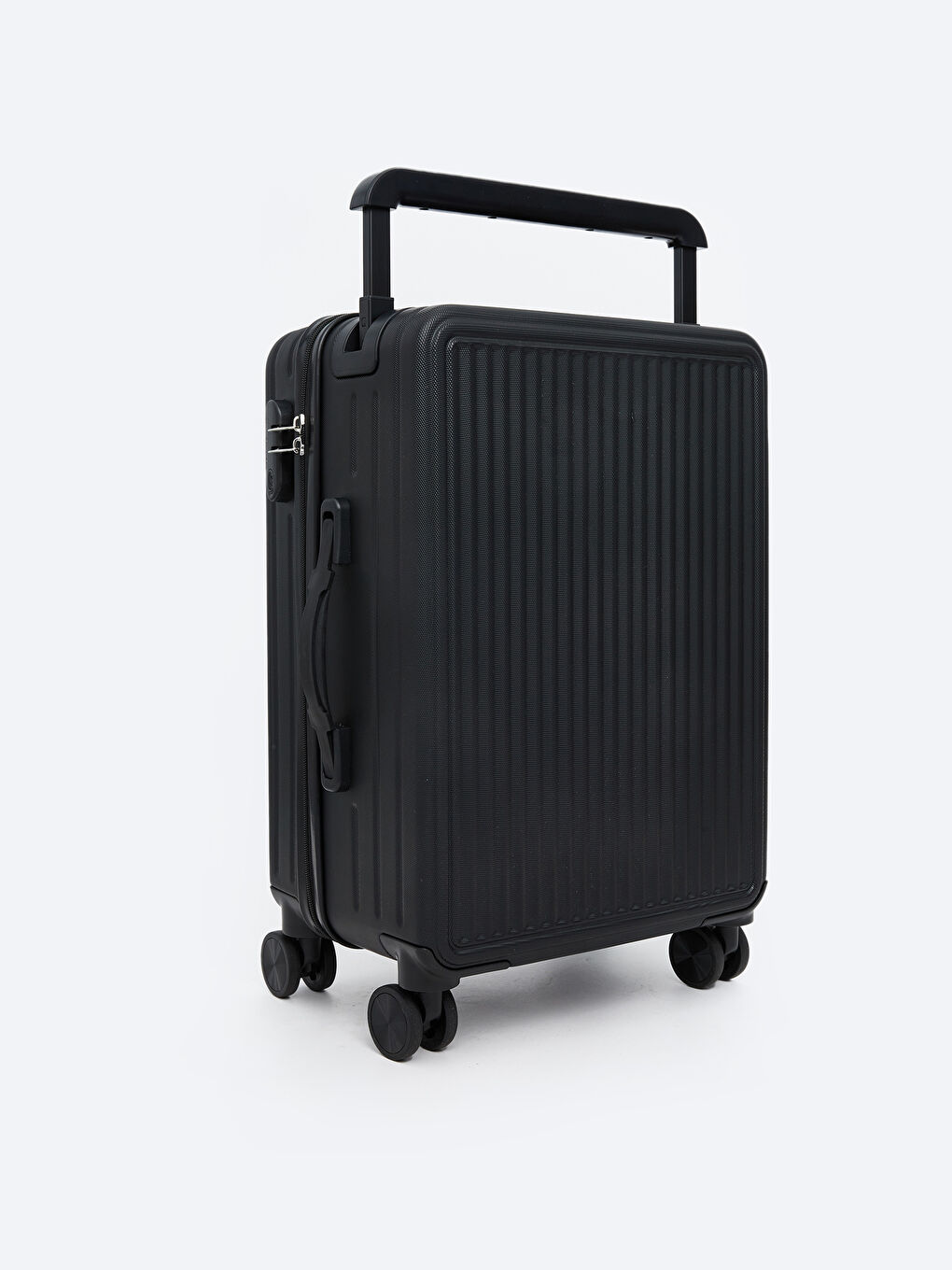 Siyah Kilit Detaylı Orta Boy Valiz-1