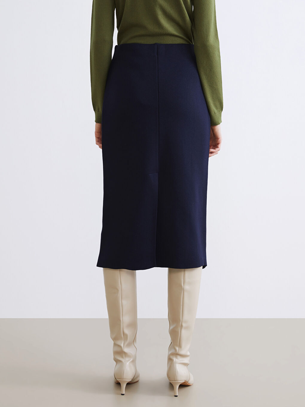 Lacivert Beli Lastikli Yırtmaçlı Etek-3