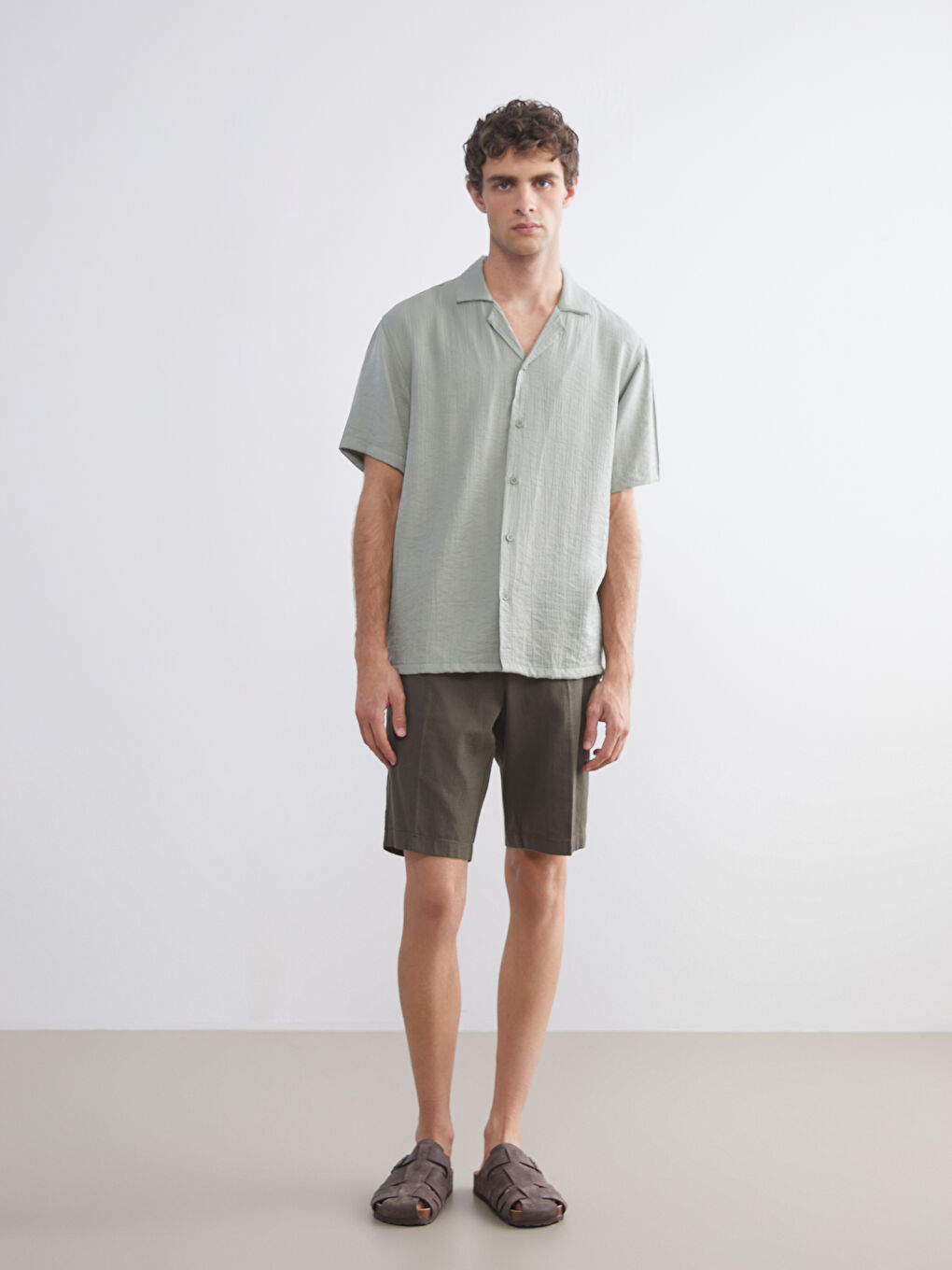 Yeşil Regular Fit Resort Yaka Kısa Kollu Erkek Gömlek-3