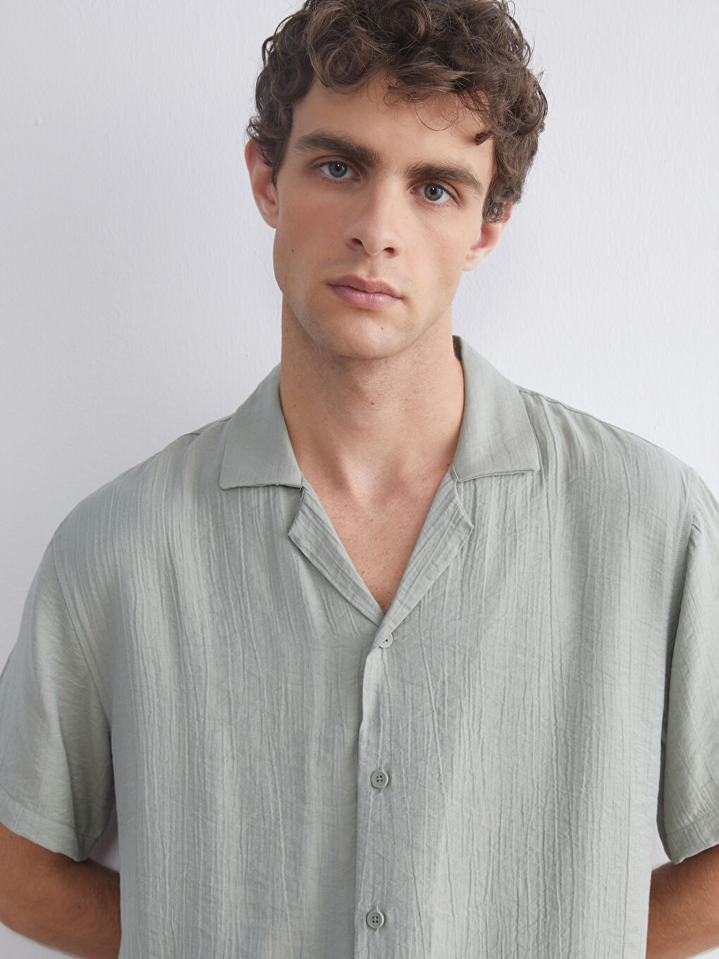 Yeşil Regular Fit Resort Yaka Kısa Kollu Erkek Gömlek-5