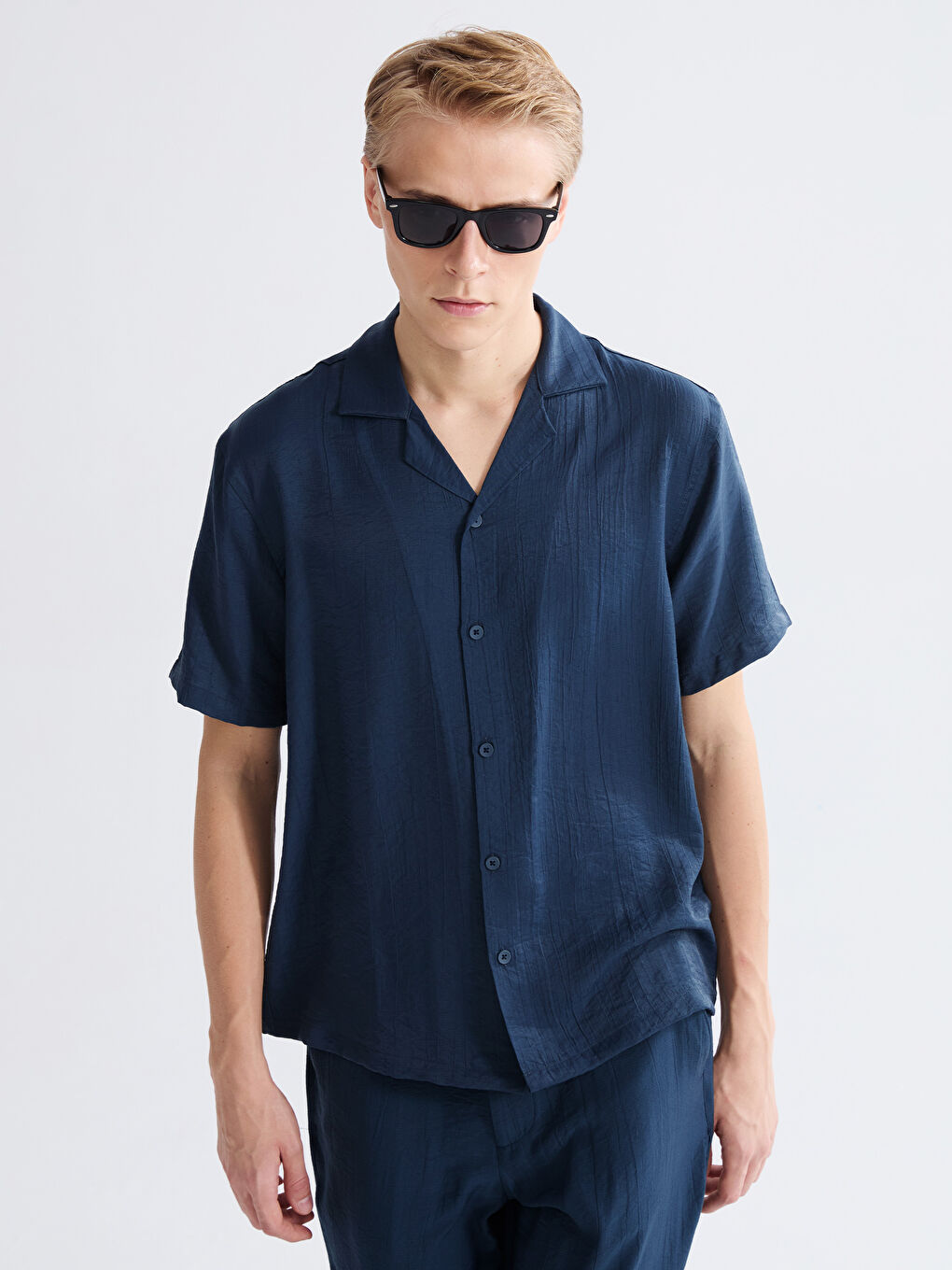 Petrol Regular Fit Resort Yaka Kısa Kollu Erkek Gömlek-1