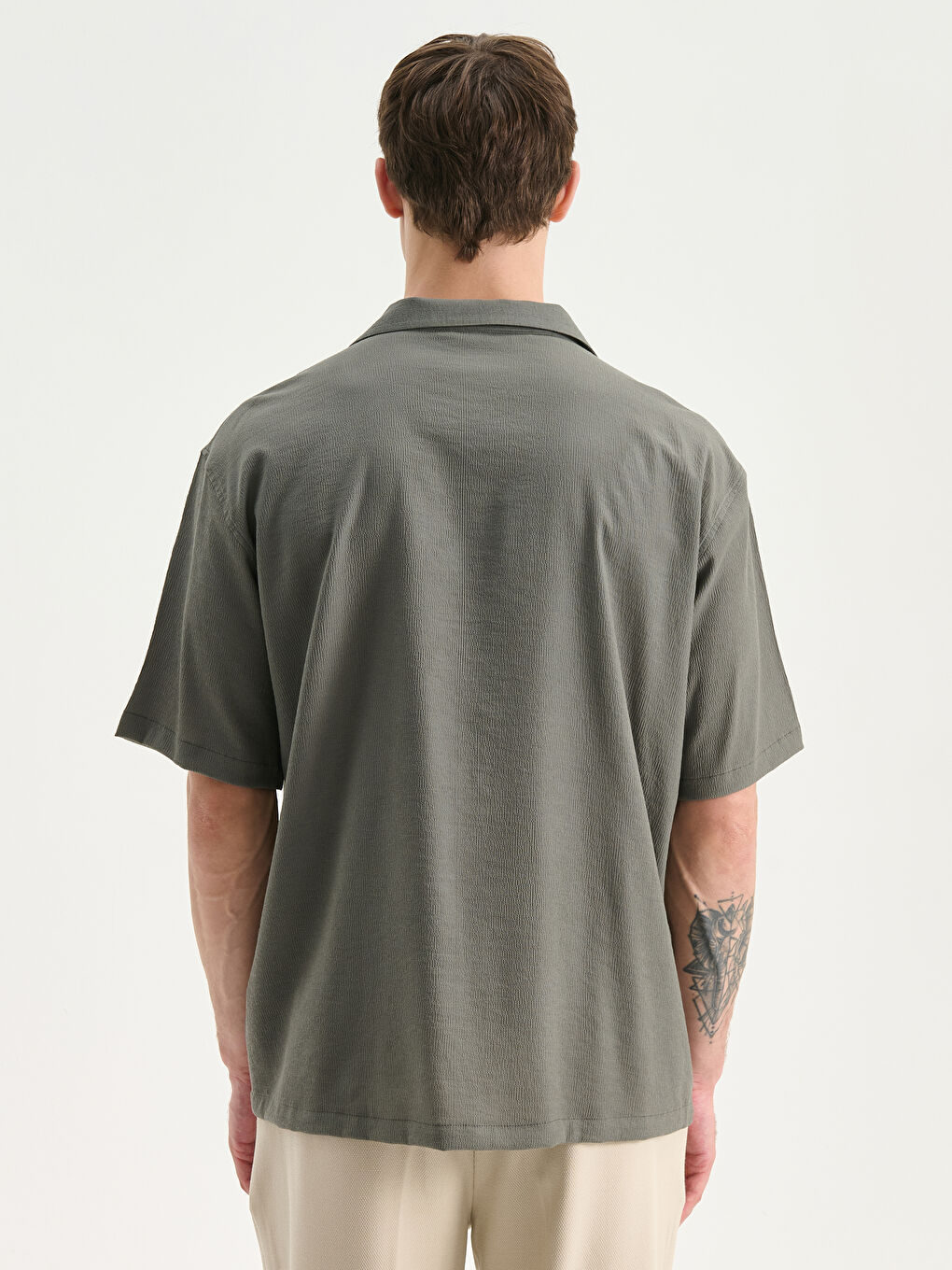 Haki Regular Fit Kısa Kollu Erkek Dokulu Gömlek-3