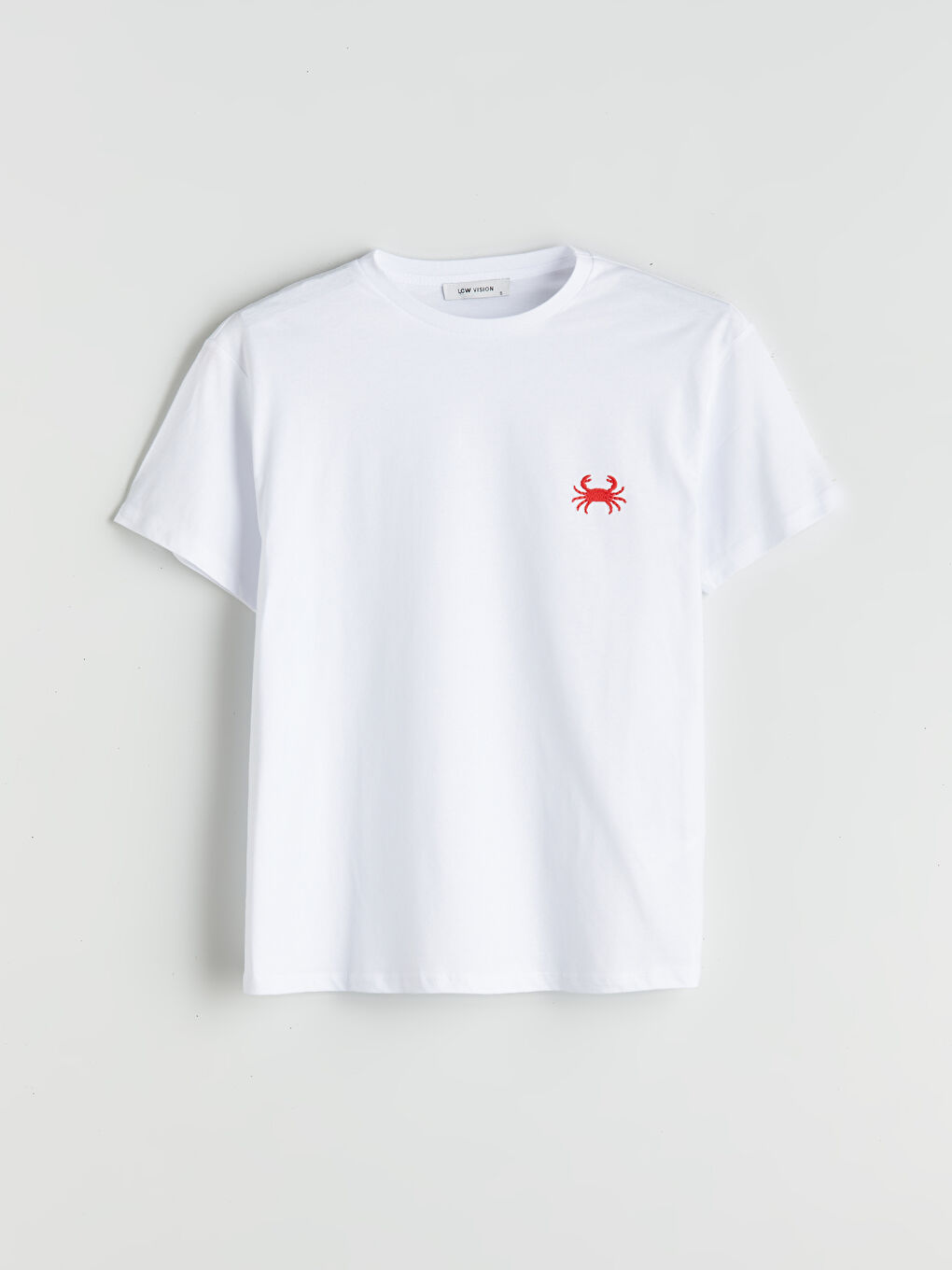 Beyaz Bisiklet Yaka Nakışlı Kadın Tişört-4