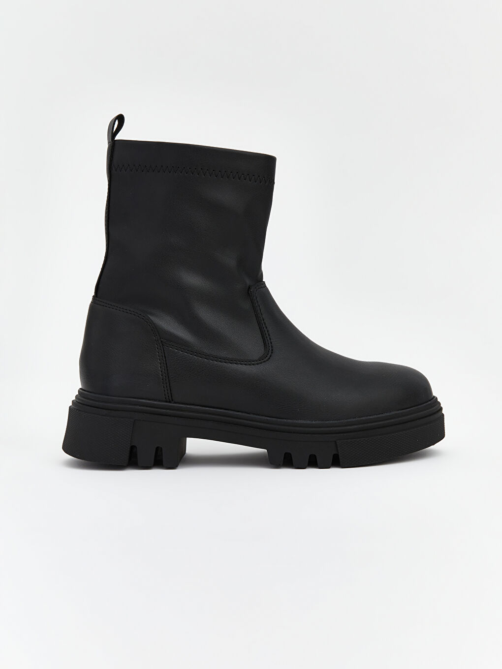 Siyah Deri Görünümlü Kadın Bot-1