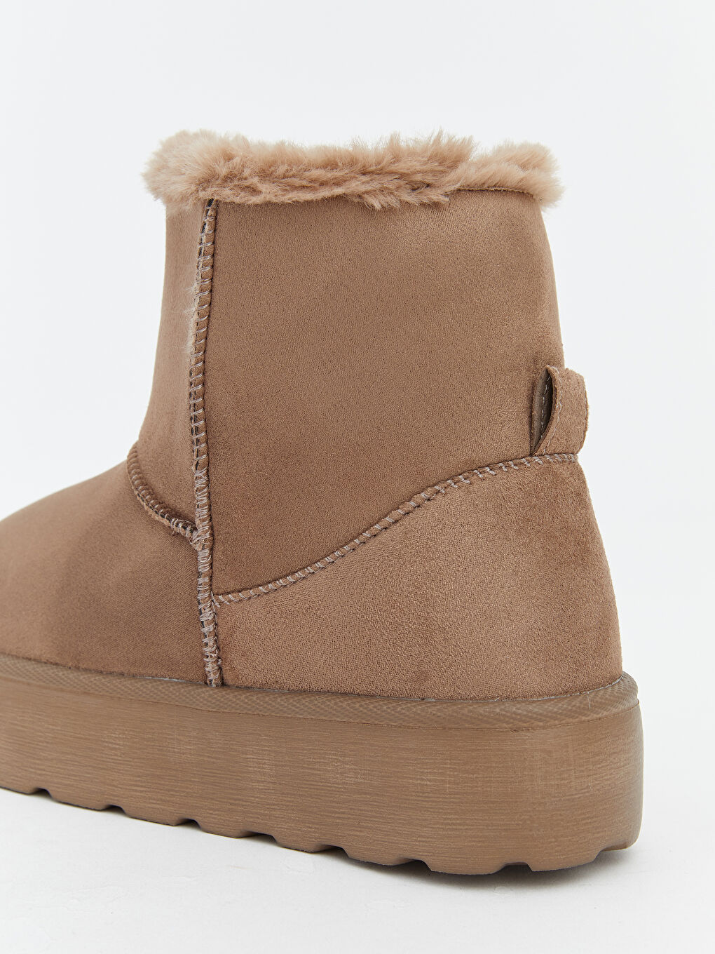 Kahverengi İçi Kürklü Kadın Bot-4