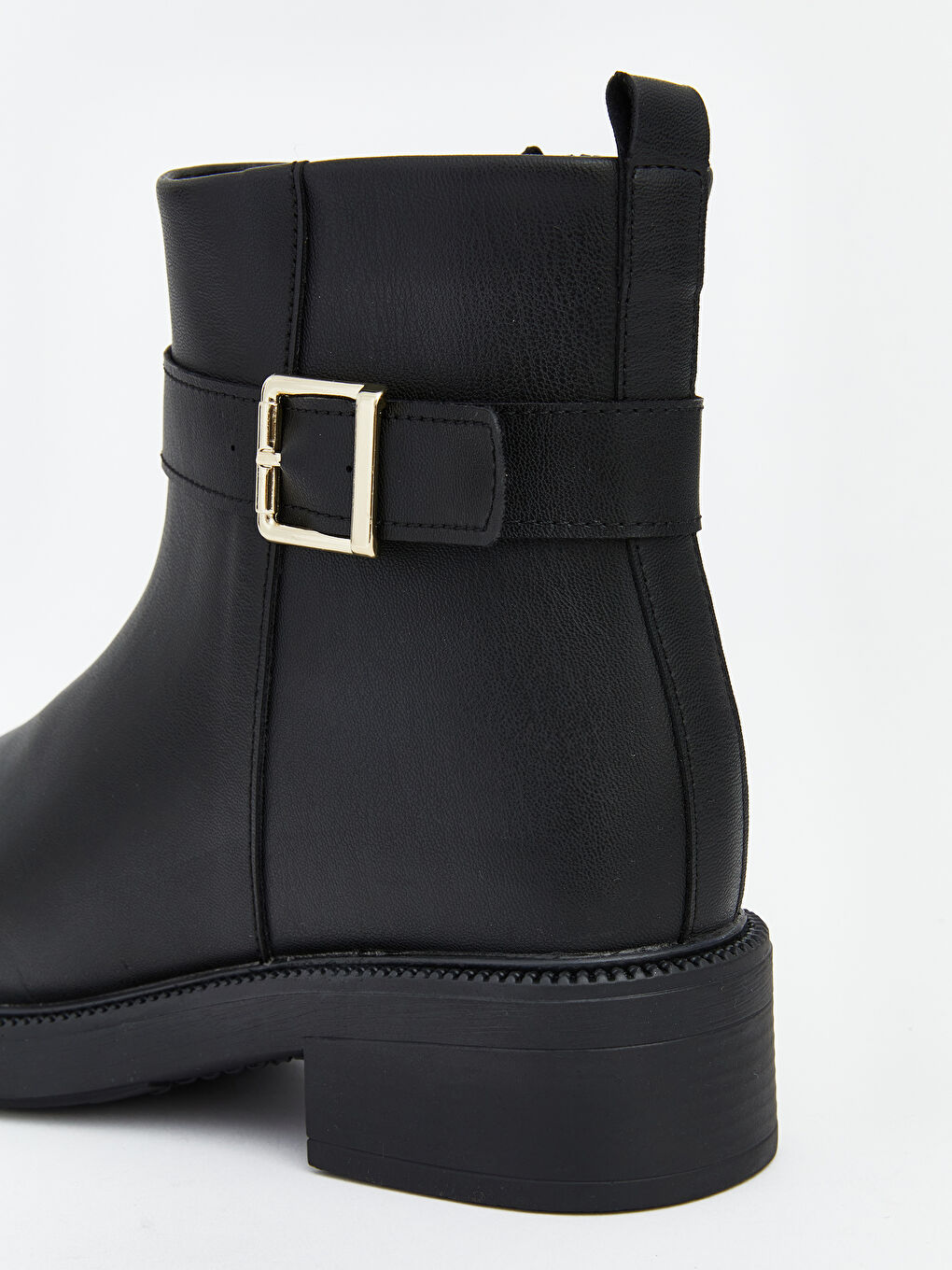 Ботуши с ток от изкуствена кожа за жени-5