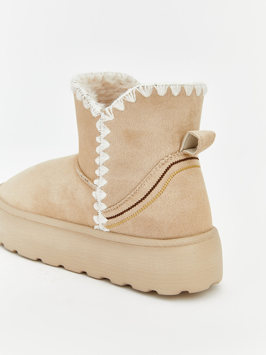 Bej Süet Görünümlü Kadın Bot-3