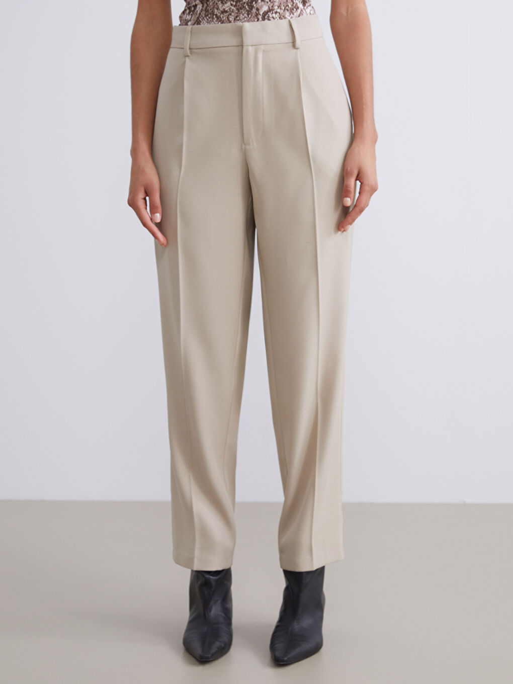 Loose Fit Women's Trousers-1
