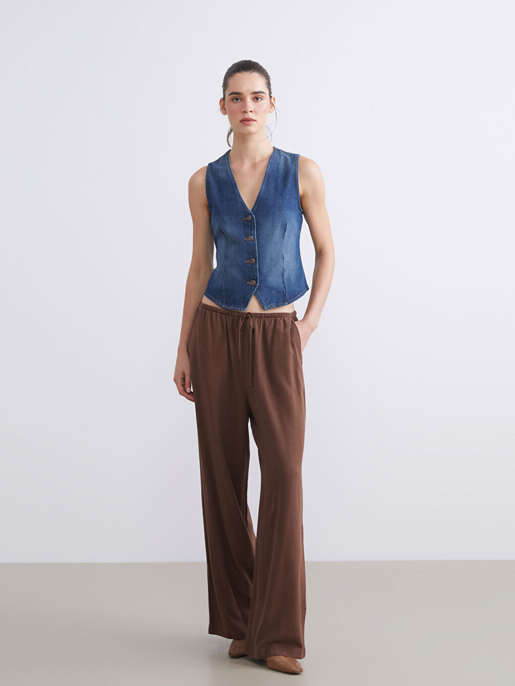 Women's Elastic Waist Linen Blend Trousers