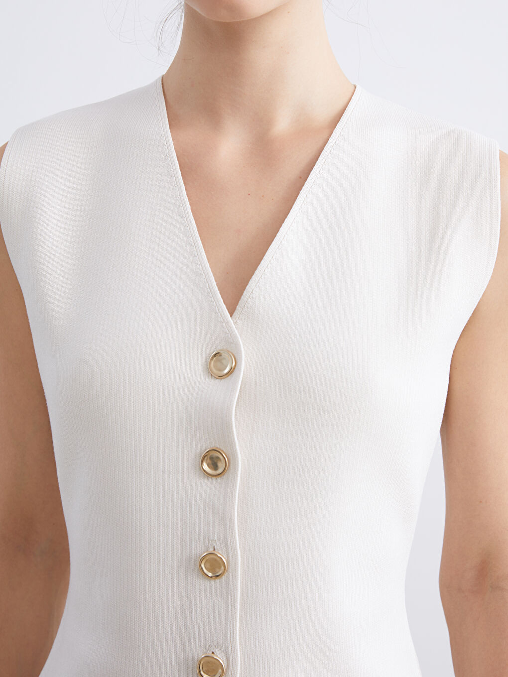 Жилет из трикотажа с V-образным вырезом для женщин-2
