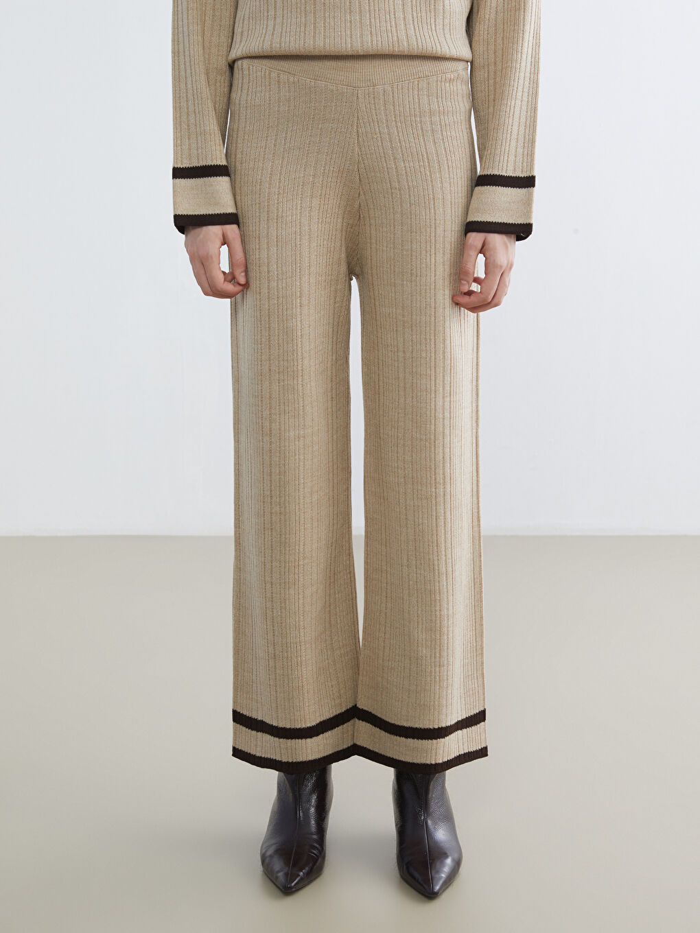 Pantalon BRUN Femme-1