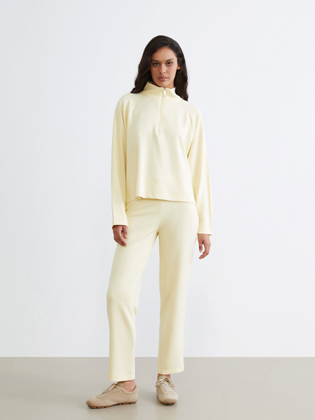 Sarı Dik Yaka Oversize Kadın Sweatshirt-4