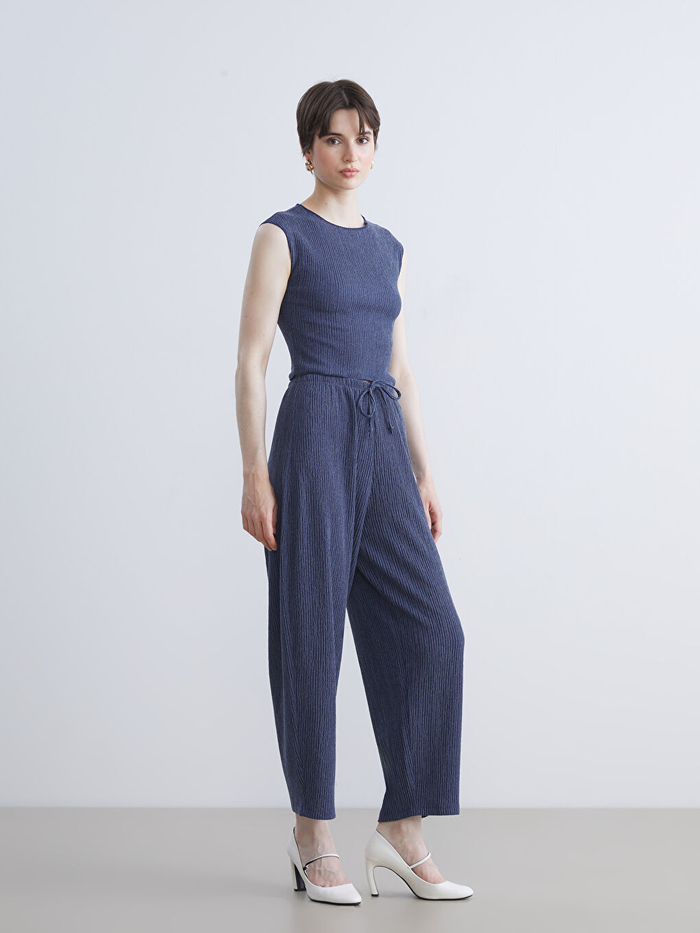 Lacivert Beli Lastikli Dokulu Kadın Pantolon