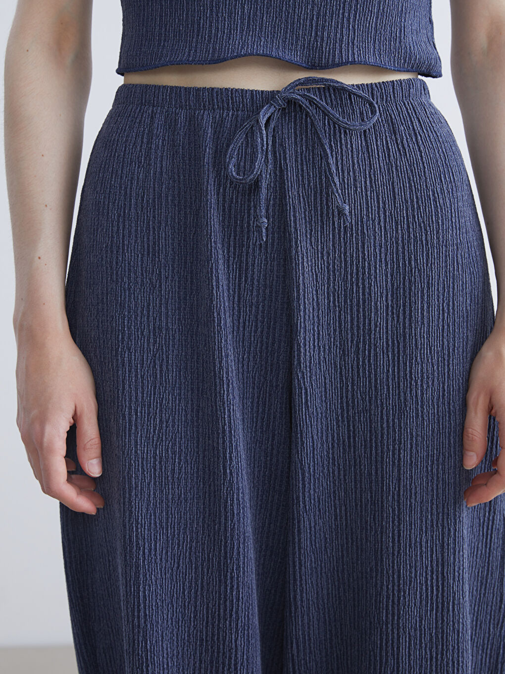 Lacivert Beli Lastikli Dokulu Kadın Pantolon-2