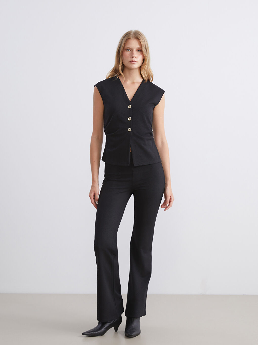 Women's Trousers with Elastic Waist and Flared Leg