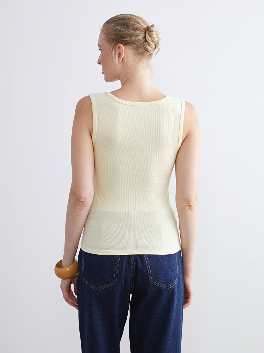 Sarı U Yaka Kadın Atlet-3