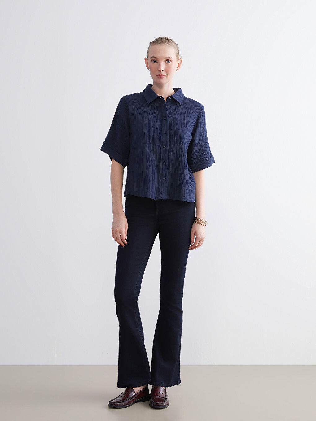 Lacivert Dokulu Müslin Kadın Gömlek-4