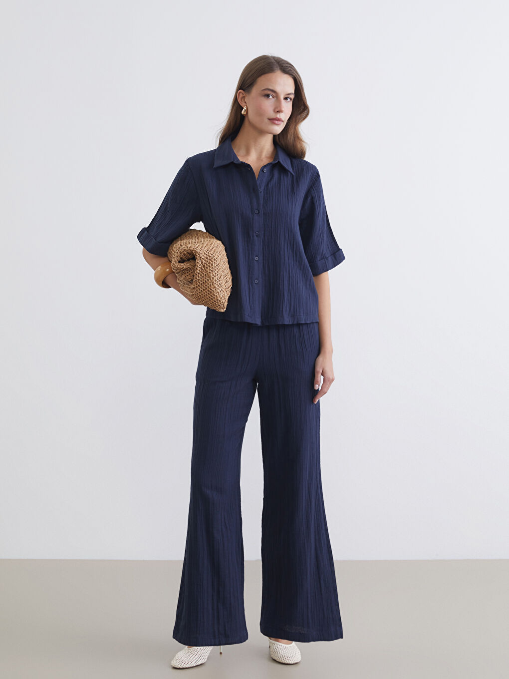 Lacivert Dokulu Müslin Kadın Gömlek-3