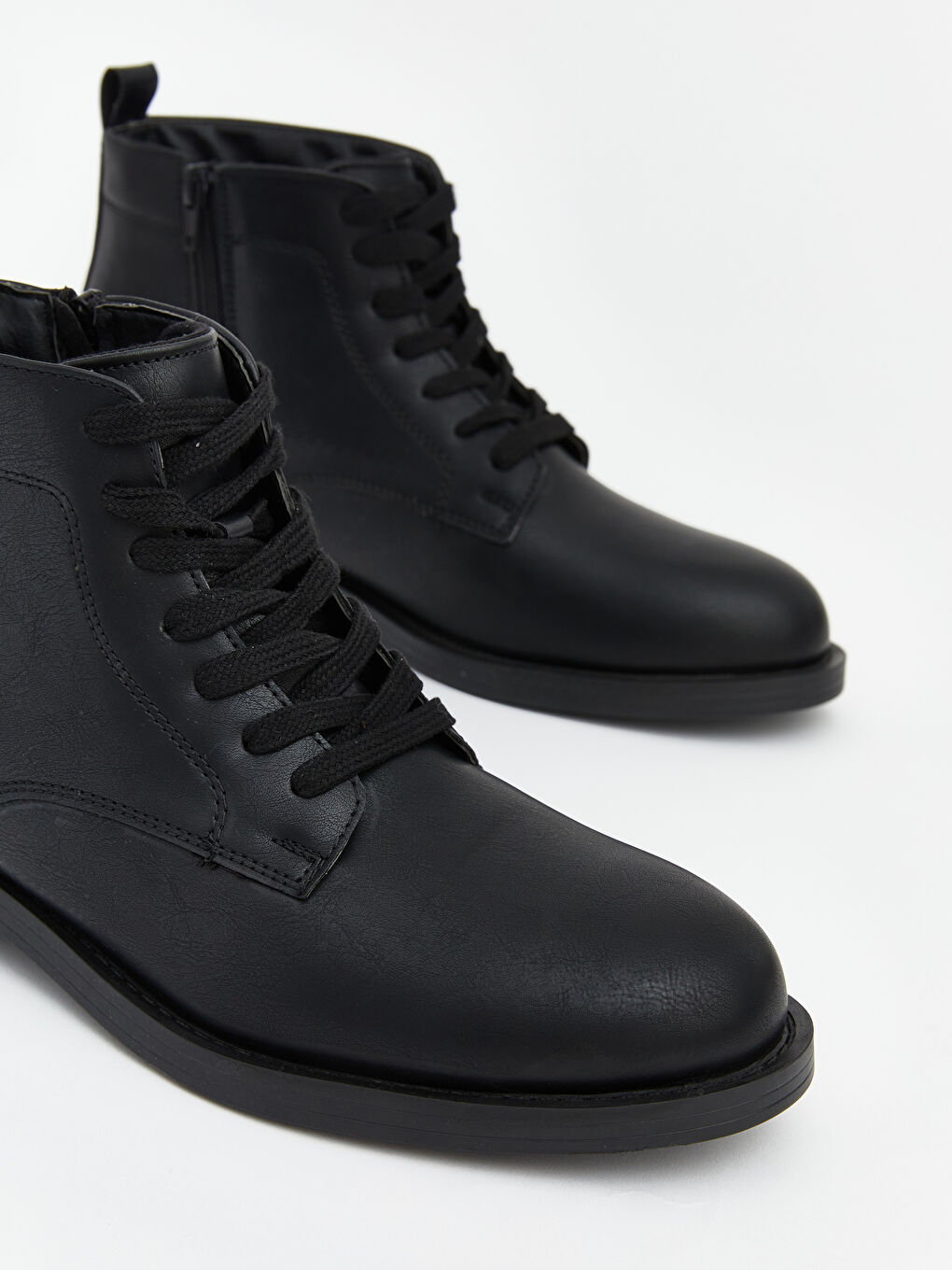 Siyah Deri Görünümlü Erkek Bot-2