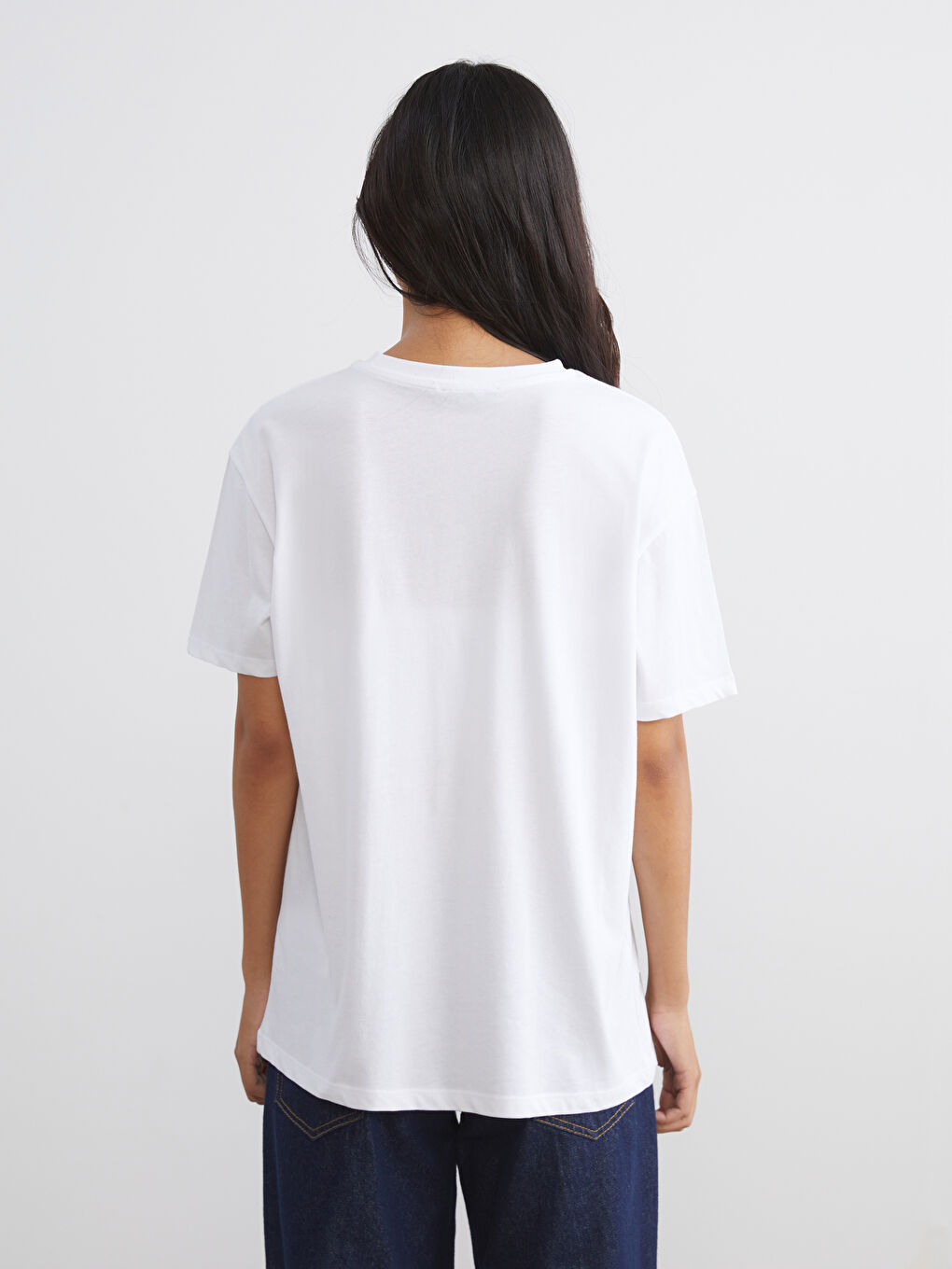 Beyaz Bisiklet Yaka İstanbul Baskılı Kadın Tişört-3