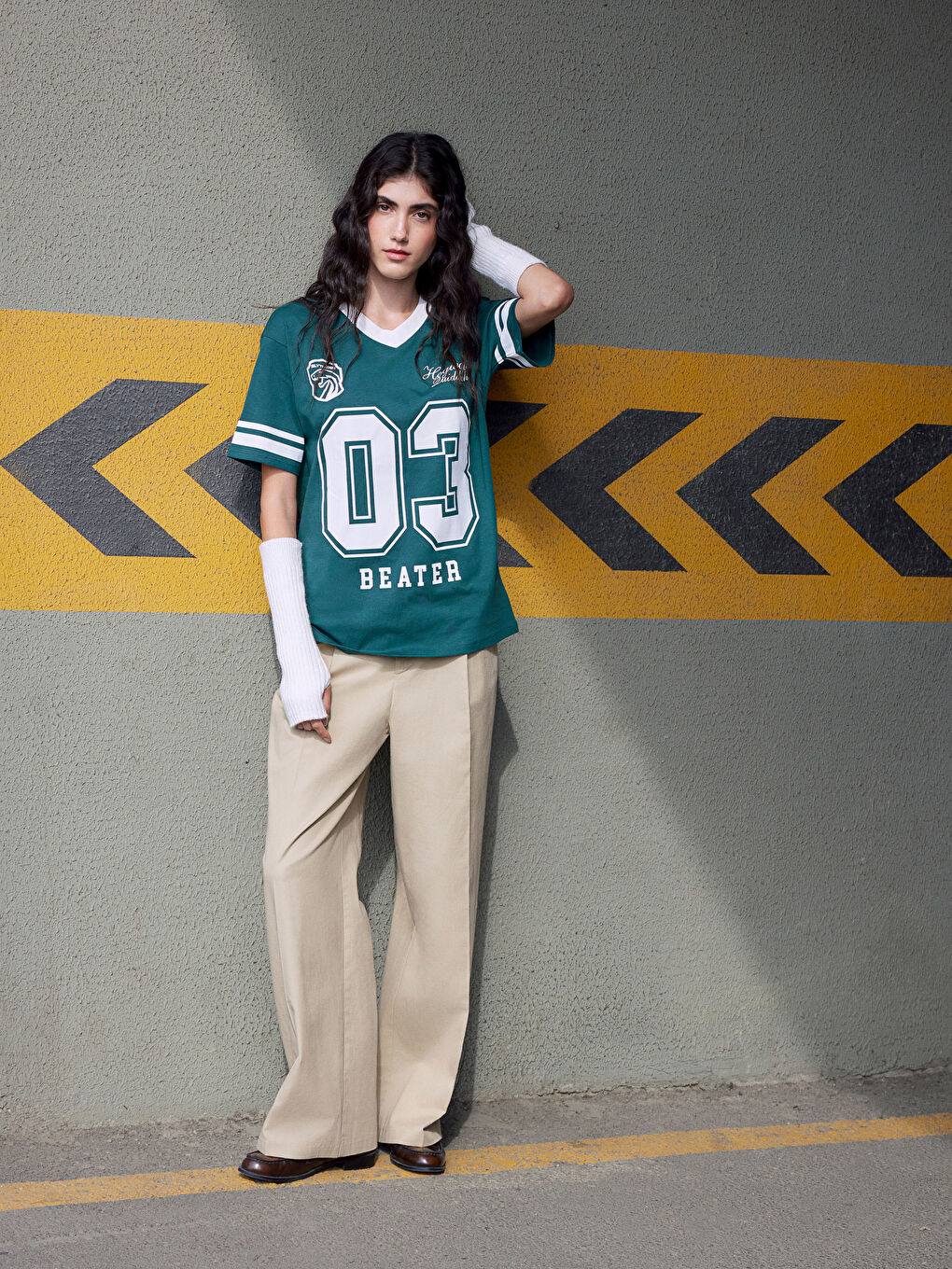 Yeşil V Yaka Harry Potter Baskılı Oversize Kadın Tişört