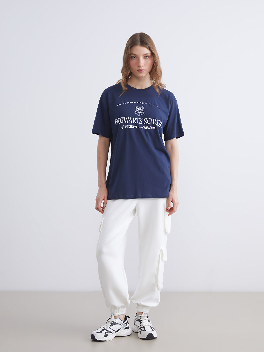 Lacivert Bisiklet Yaka Harry Potter Baskılı Kadın Tişört-2