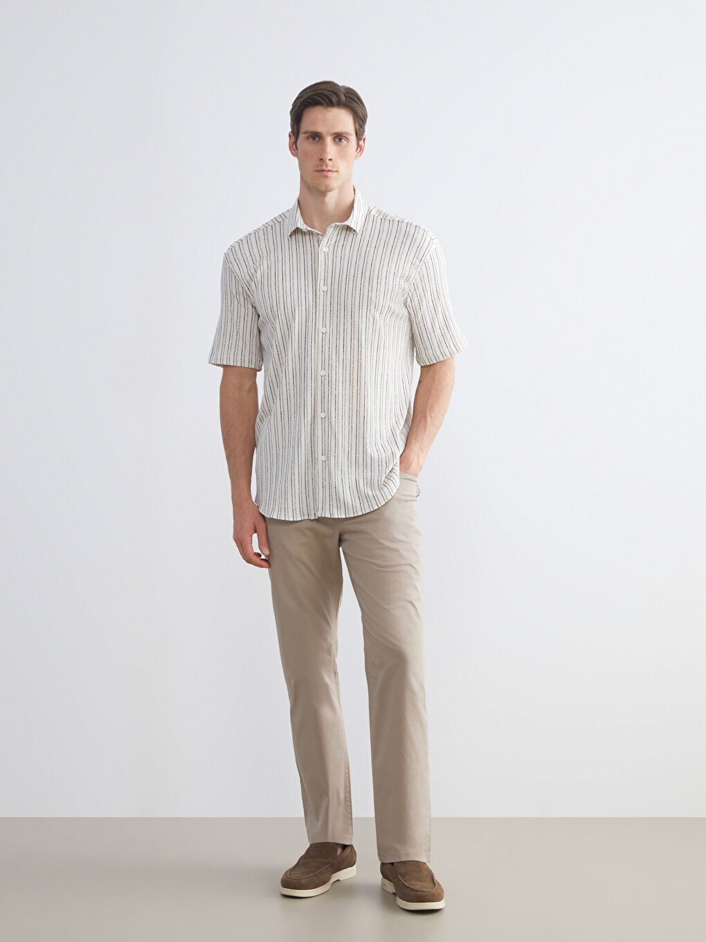 Ekru Regular Fit Kısa Kollu Çizgili Erkek Gömlek-1
