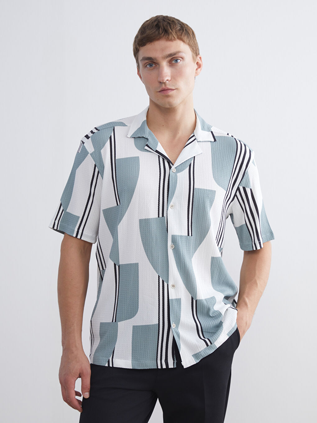 Yeşil Regular Fit Kısa Kollu Desenli Erkek Gömlek