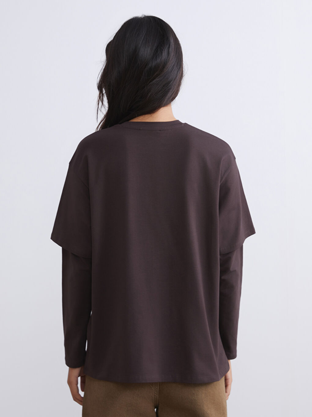 Kahverengi Bisiklet Yaka Kadın Tişört-4