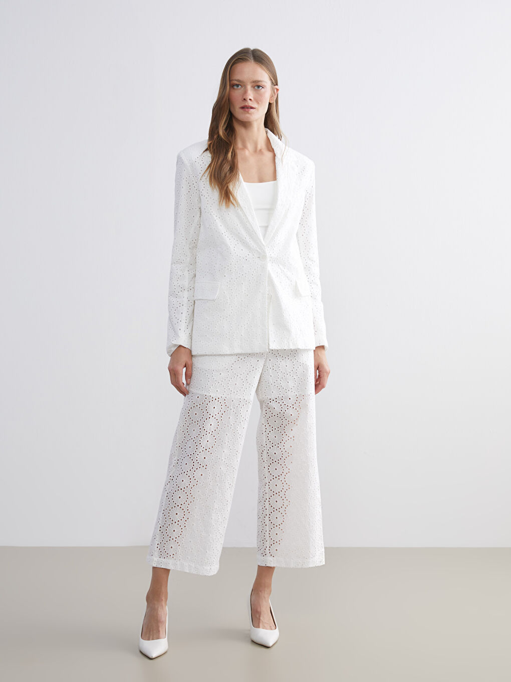 Hole-Knitted Broderie Women's Blazer Jacket-1