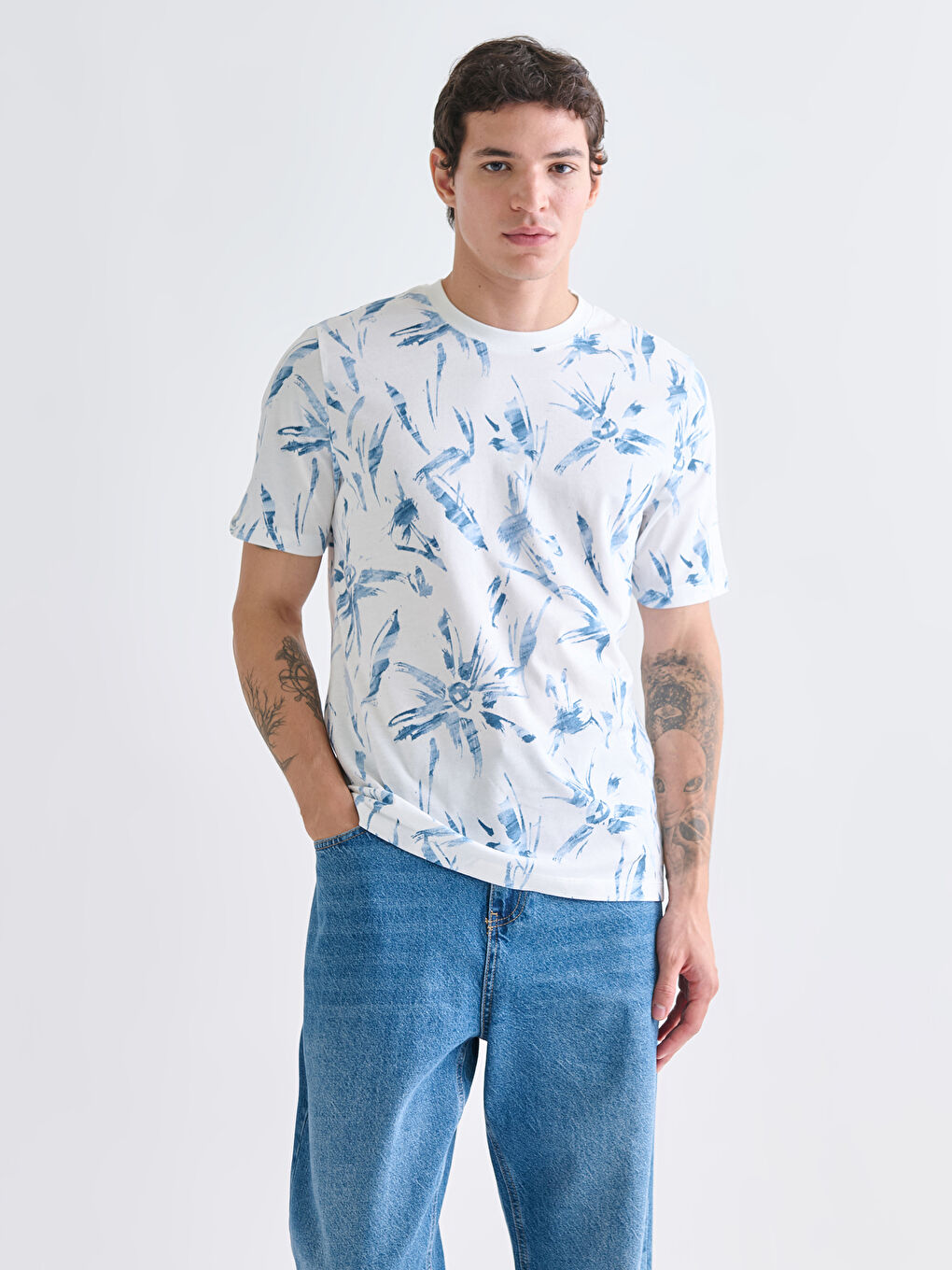 Ekru Bisiklet Yaka Baskılı Penye Erkek Tişört