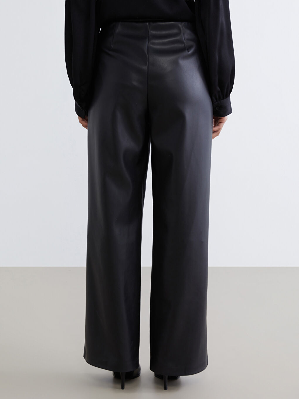 Woman BLACK Trousers-3