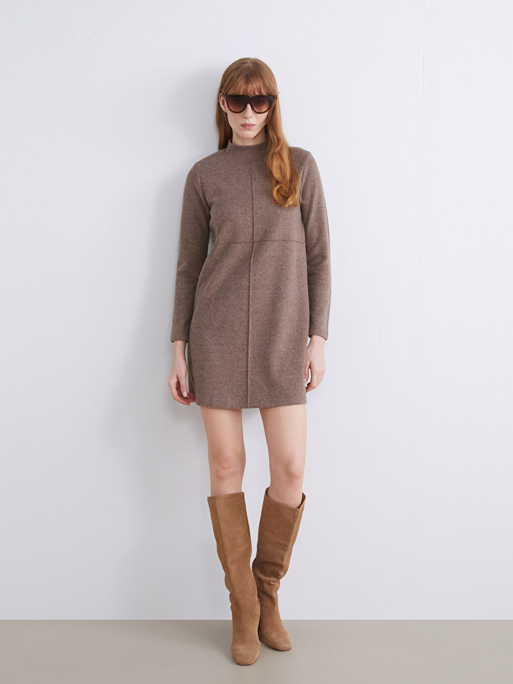 Kahverengi Yarım Balıkçı Yaka Mini Elbise-2