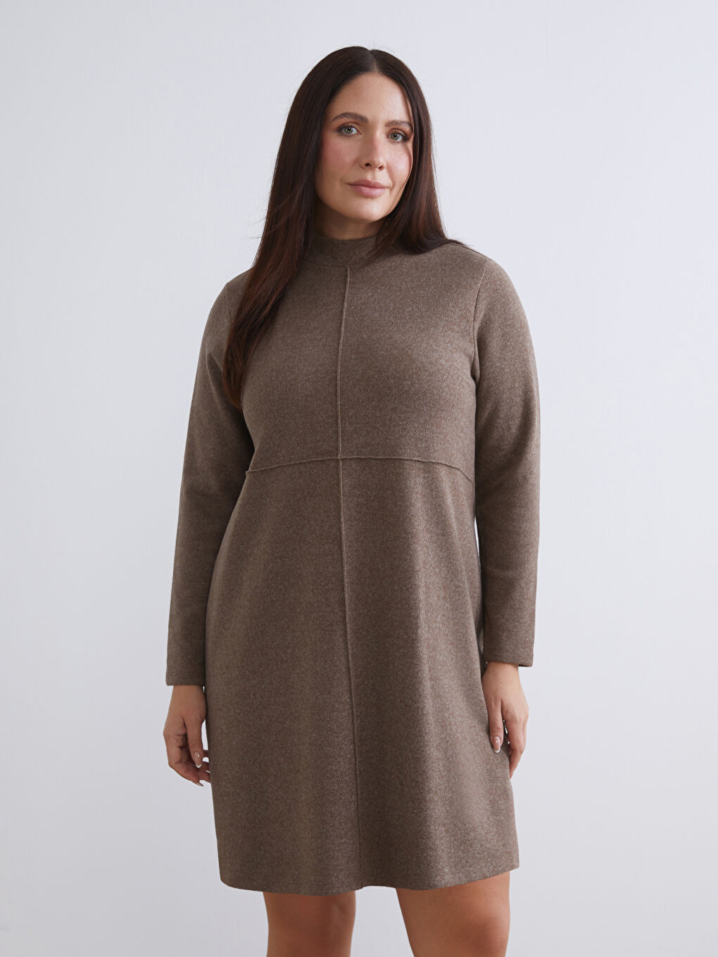 Kahverengi Yarım Balıkçı Yaka Mini Elbise-1