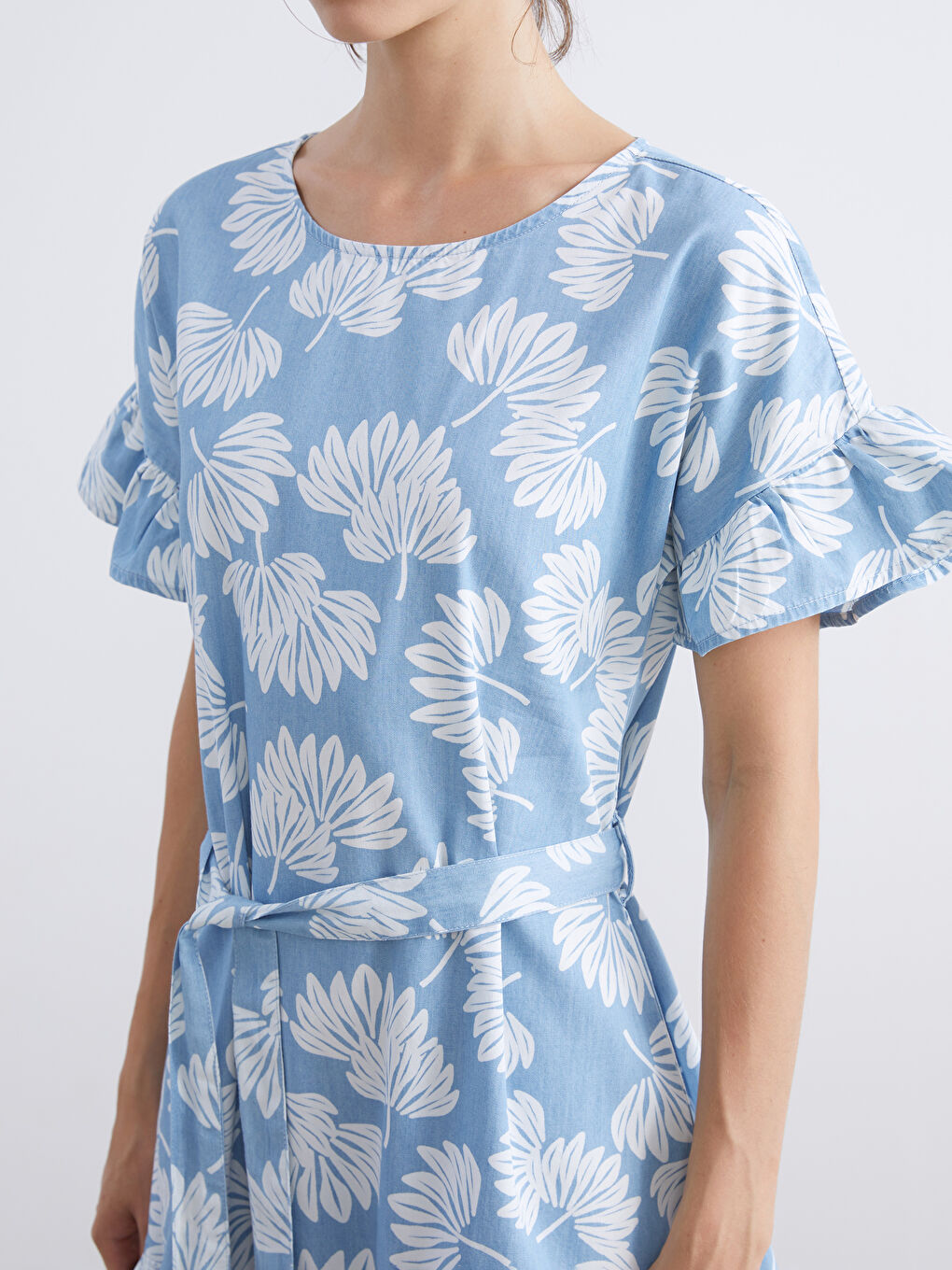 İndigo Bisiklet yaka Çiçekli Fırfırlı Jean Elbise-3