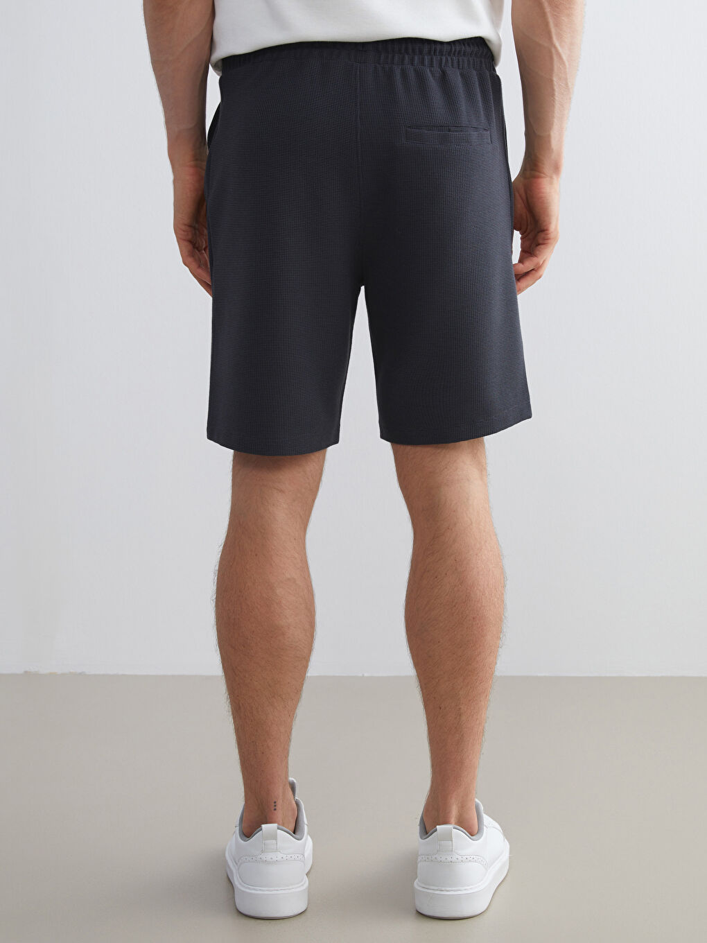 Antrasit Standart Kalıp Erkek Şort-3