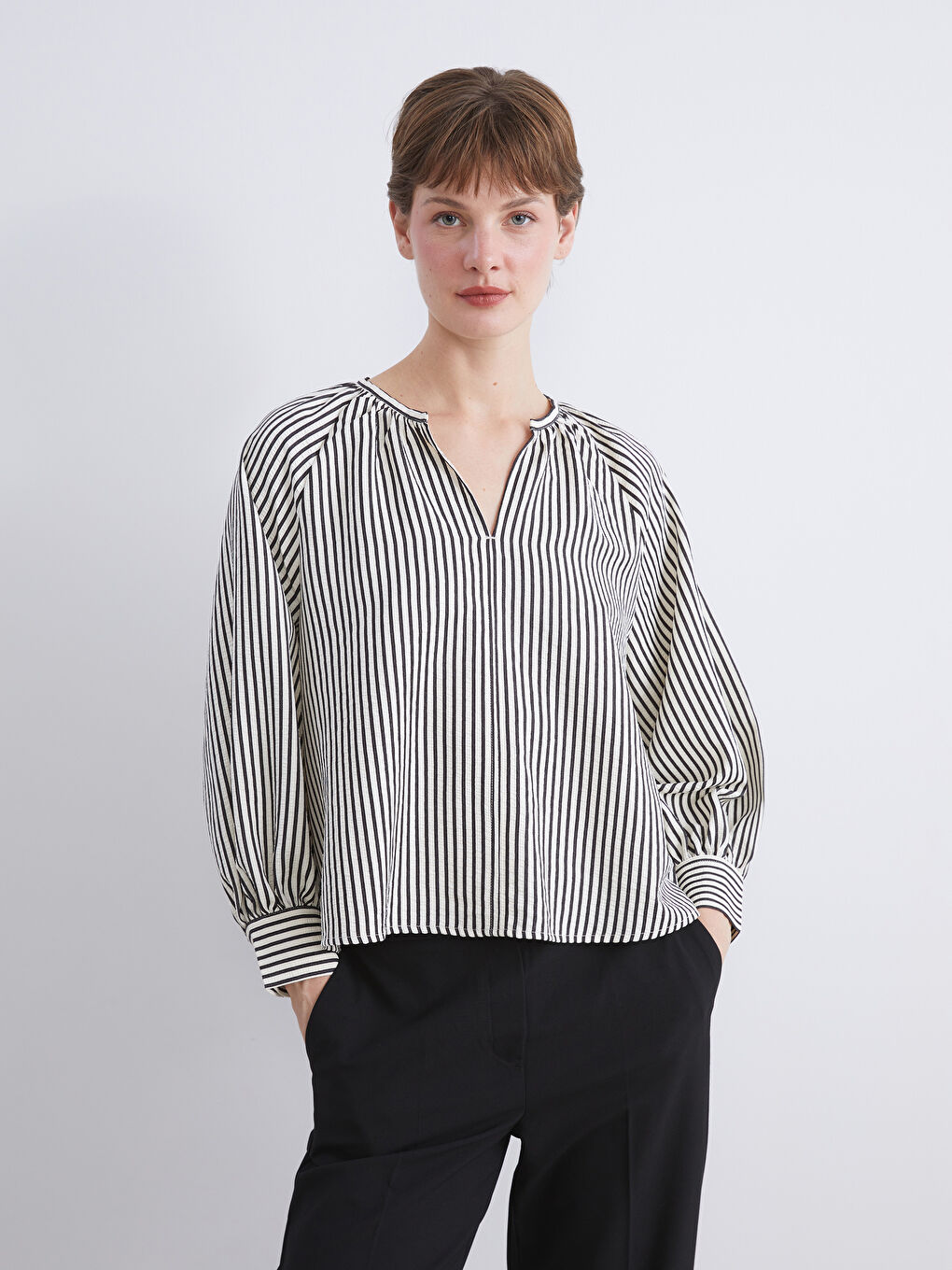 LCW Comfort Woman BLACK Blouse -W5K449Z8-LEG