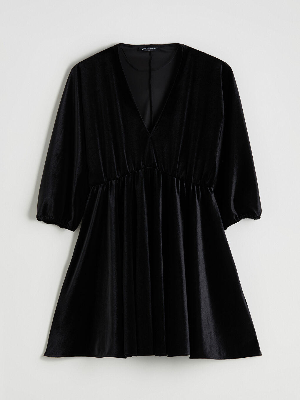 CRNA Haljina Žena-4