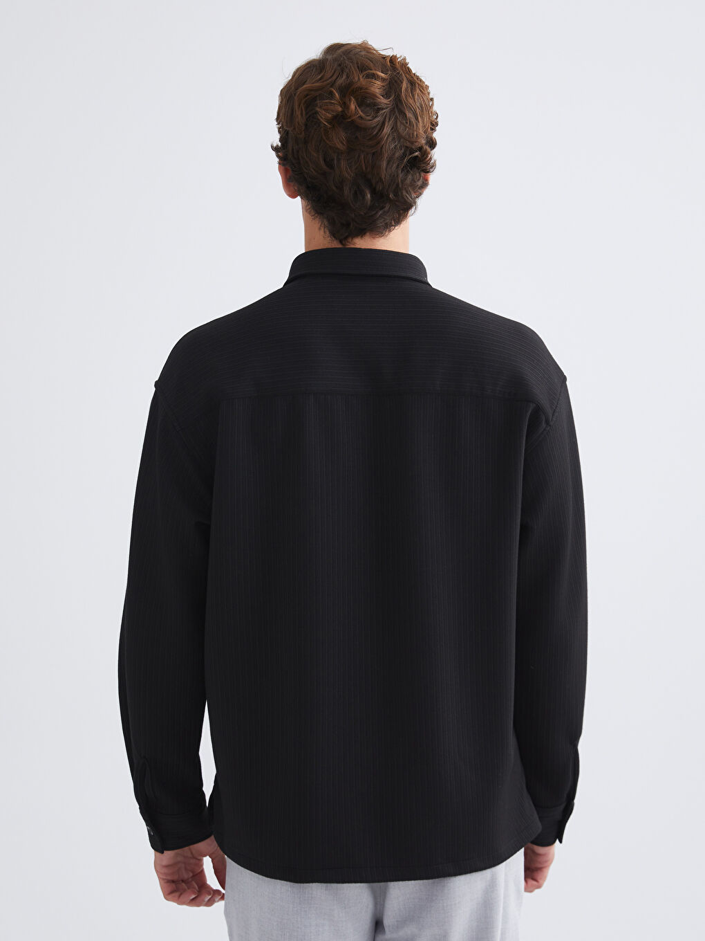 Siyah Rahat Kalıp Uzun Kollu Erkek Gömlek-3