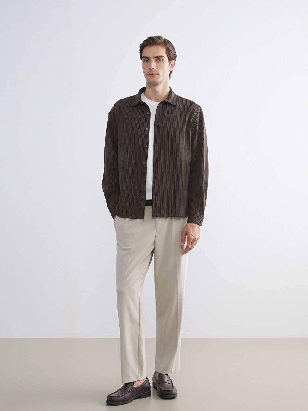 Kahverengi Rahat Kalıp Uzun Kollu Erkek Gömlek-1