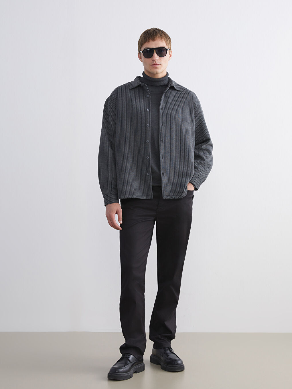 Gri Rahat Kalıp Uzun Kollu Erkek Gömlek-1